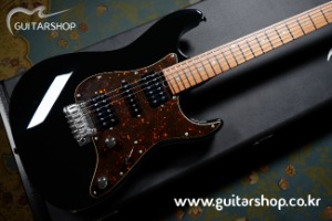 T&#039;s DST-Classic22 H-S-H (Black Color) 기타샵 특주 Stainless Fret 적용